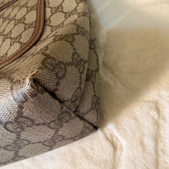 Gucci Beige and Brown Signature Tote - Picture 6 of 16